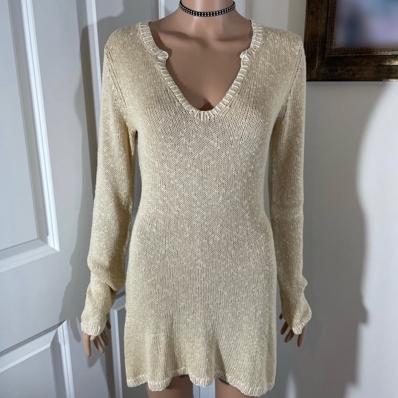 Tommy Bahama Dresses & Skirts - Tommy Bahama Cream Knitted Sweater| Size: M